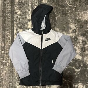 Boy’s Nike Lightweight Jacket